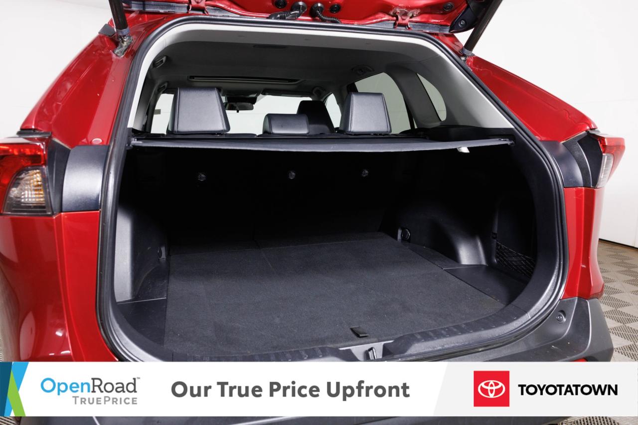 2022 Toyota RAV4 XLE PREMIUM! CERTIFIED PRE OWNED! ACCIDENT FREE! E Photo