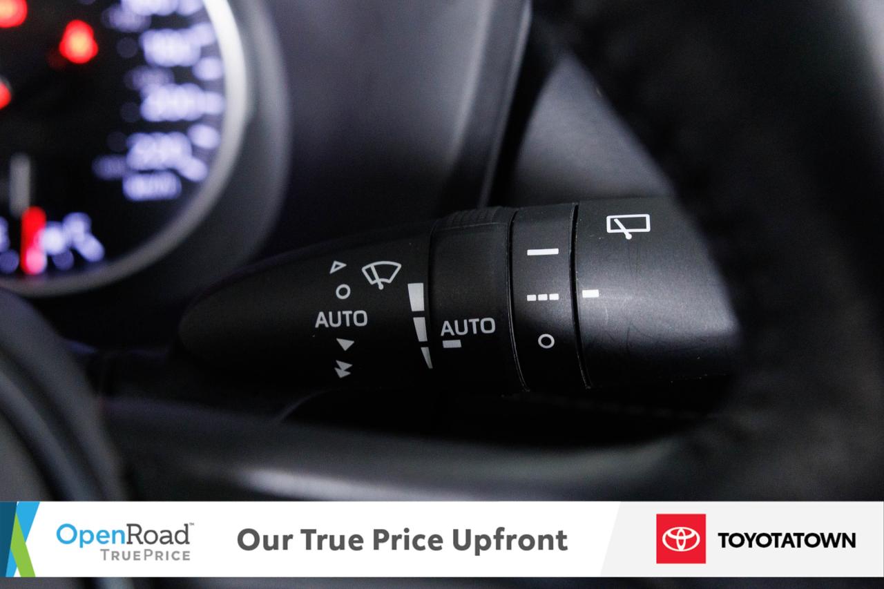 2022 Toyota RAV4 XLE PREMIUM! CERTIFIED PRE OWNED! ACCIDENT FREE! E Photo