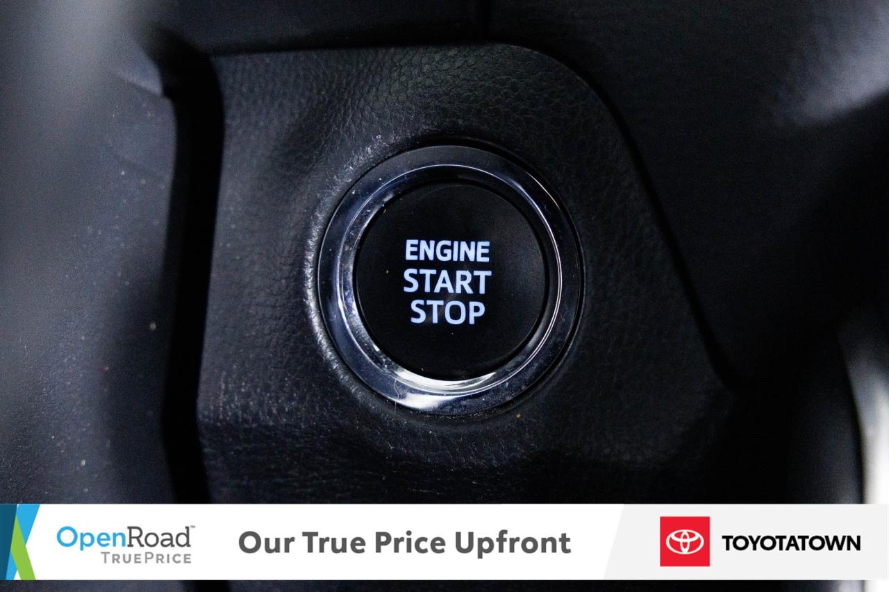 2022 Toyota RAV4 XLE PREMIUM! CERTIFIED PRE OWNED! ACCIDENT FREE! E Photo