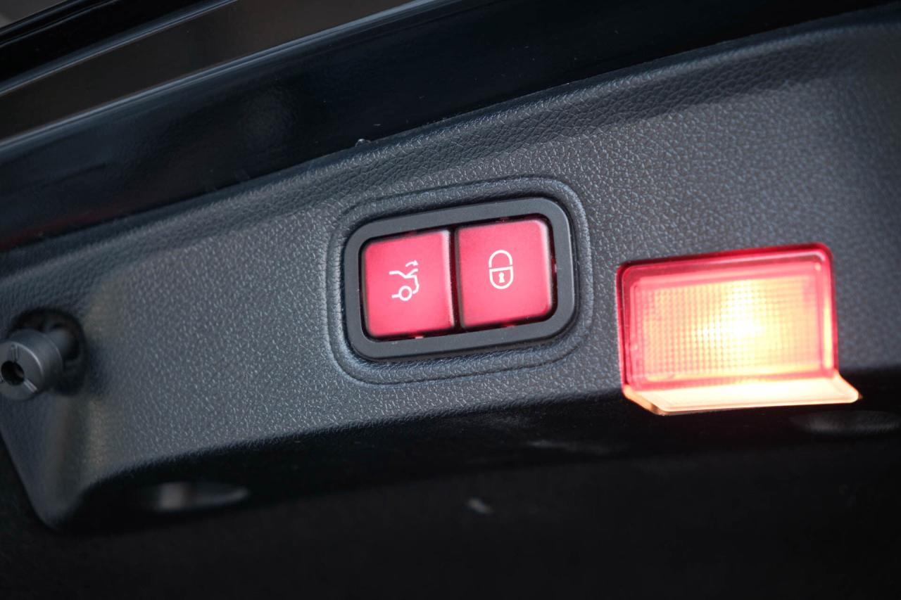 2020 Mercedes-Benz C-Class AMG43 Coupe Photo