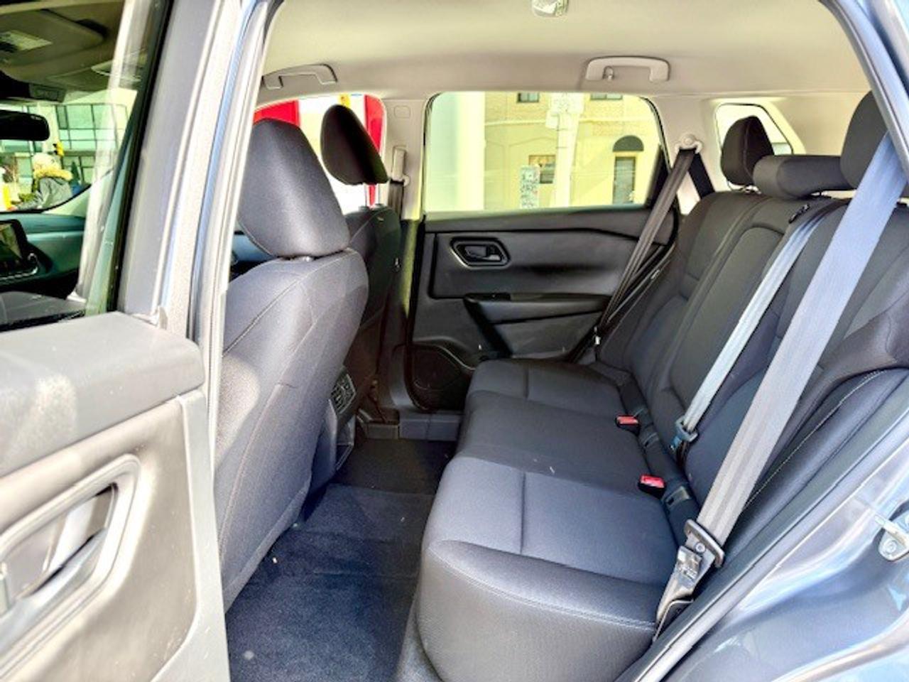 2024 Nissan Rogue S AWD, APPLE CARPLAY, BLIND SPOT, BLUETOOTH, ALLOY Photo