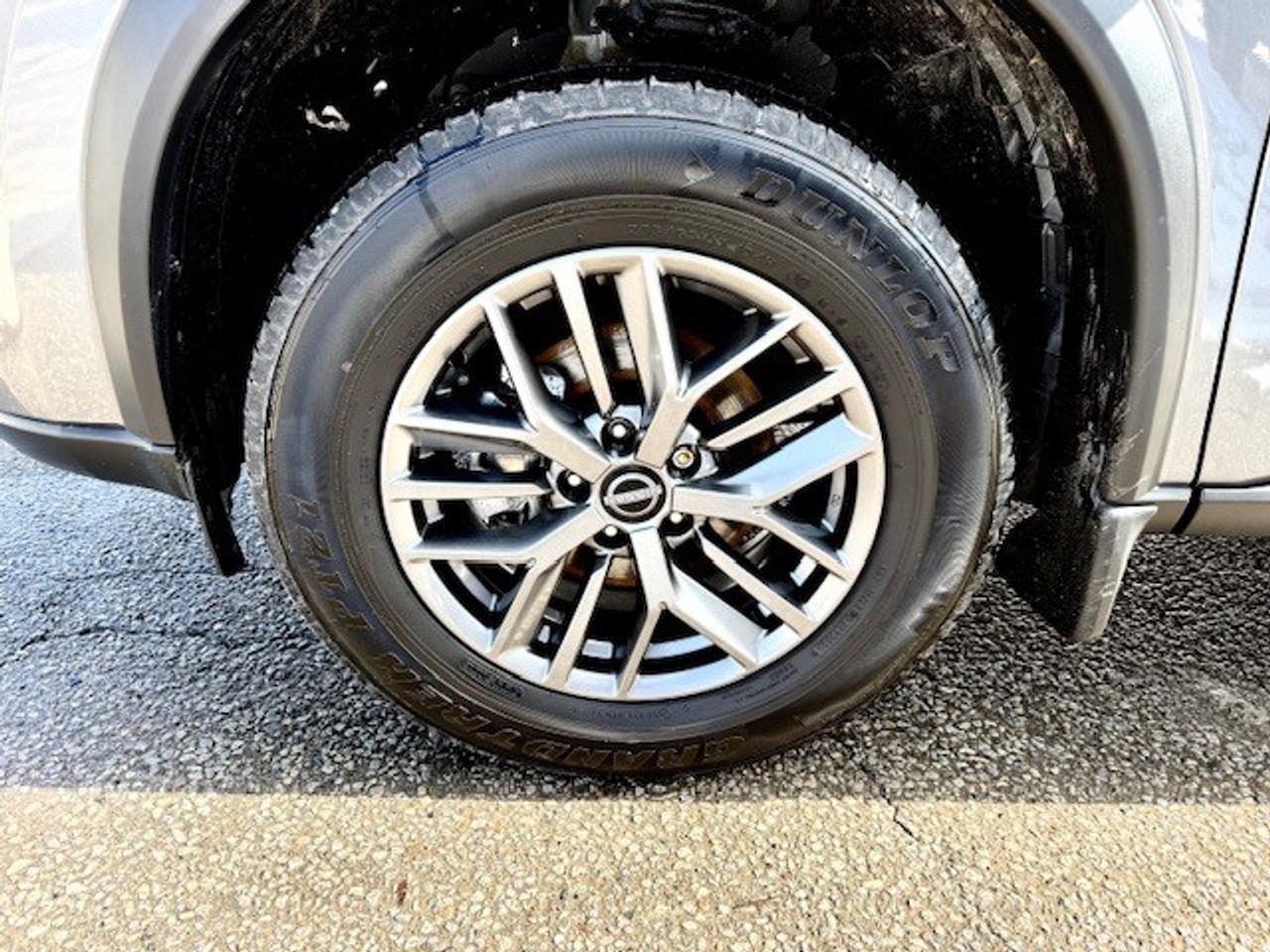 2024 Nissan Rogue S AWD, APPLE CARPLAY, BLIND SPOT, BLUETOOTH, ALLOY Photo