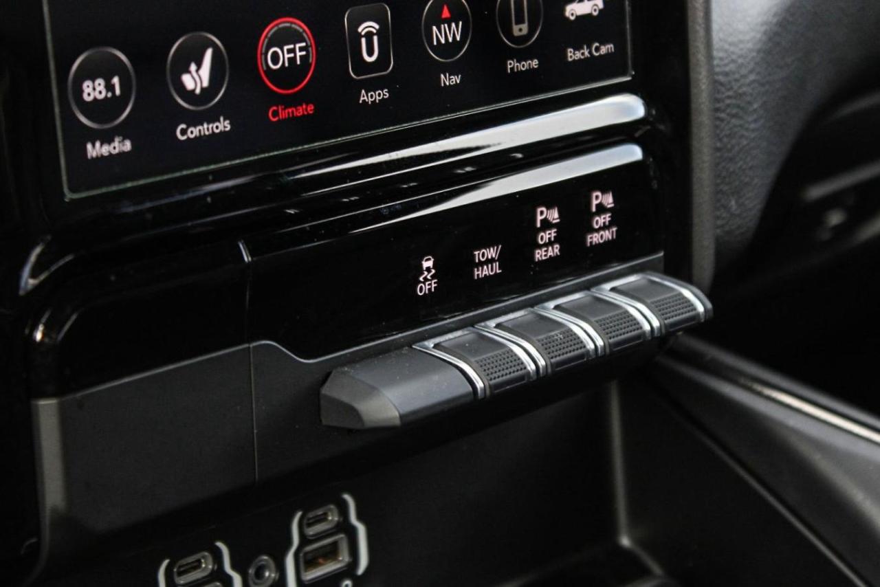 2020 RAM 1500 Rebel 4x4 Crew Cab 5'7  Box Photo