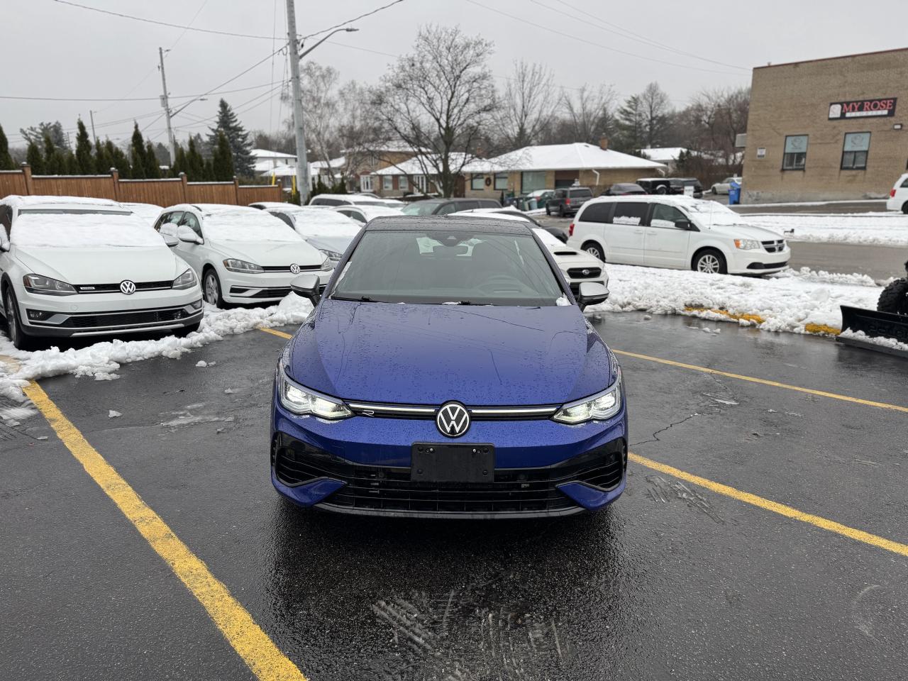 2022 Volkswagen Golf R Manual   Sunroof   Lapiz Blue Photo