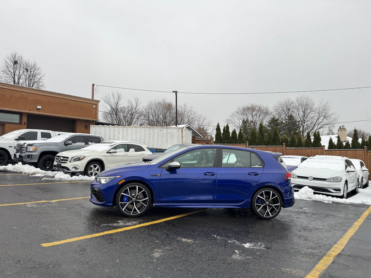 2022 Volkswagen Golf R Manual   Sunroof   Lapiz Blue Photo