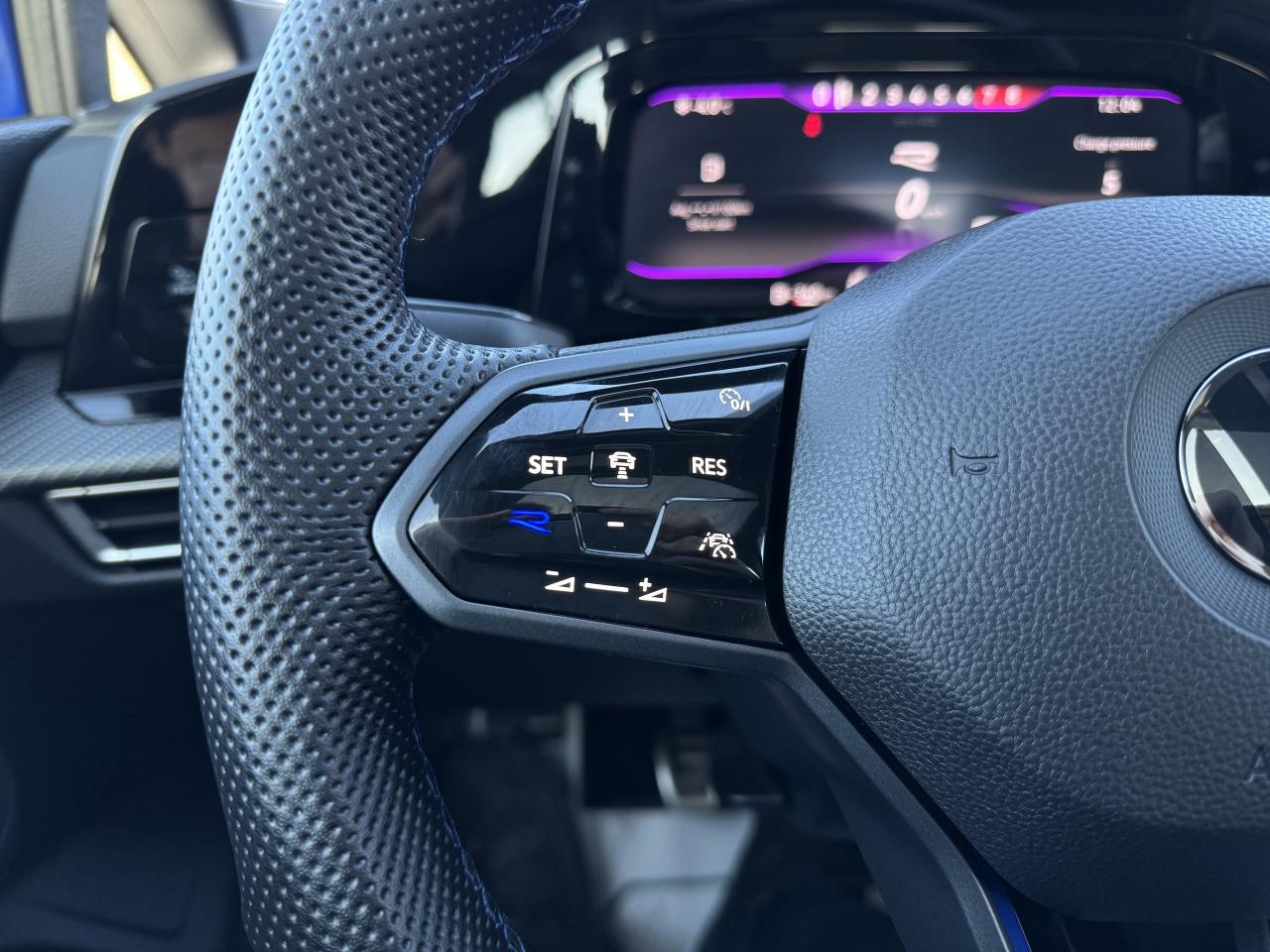 2022 Volkswagen Golf R Manual   Sunroof   Lapiz Blue Photo