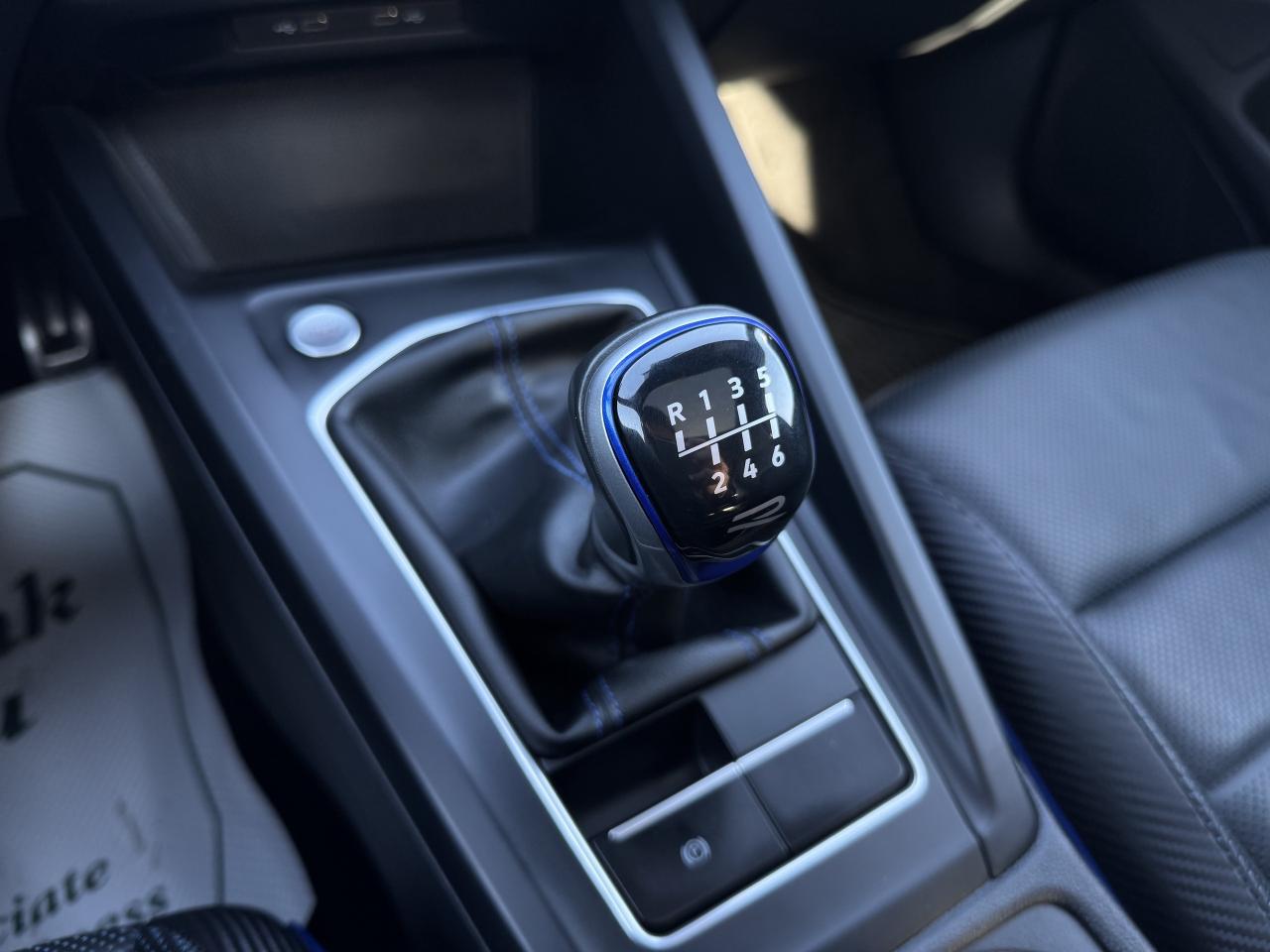 2022 Volkswagen Golf R Manual   Sunroof   Lapiz Blue Photo