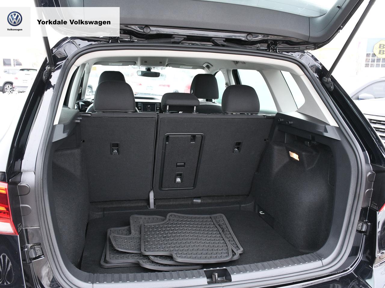 2023 Volkswagen Taos  Photo