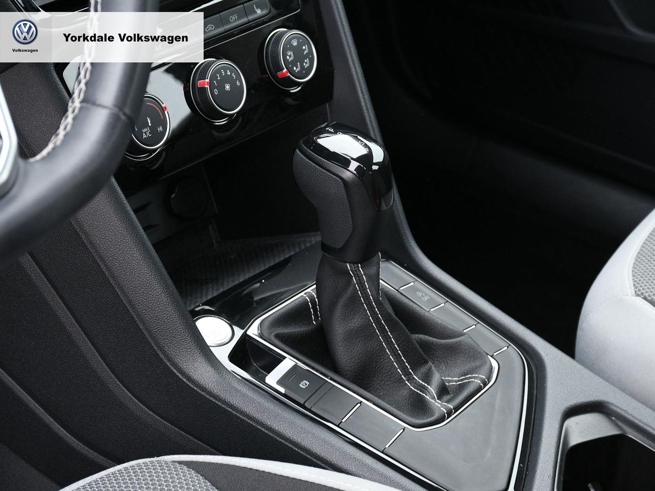 2023 Volkswagen Taos  Photo