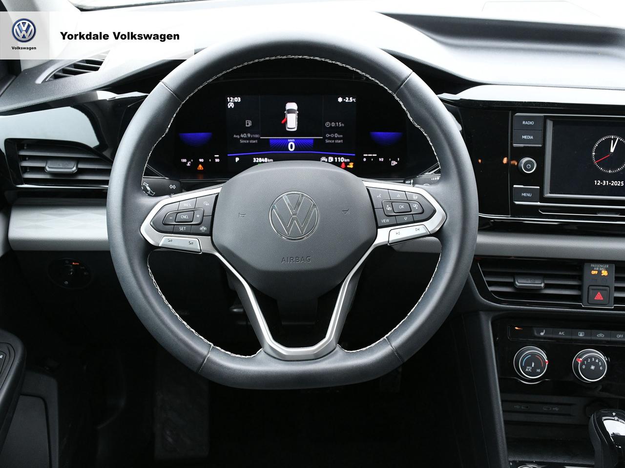2023 Volkswagen Taos  Photo