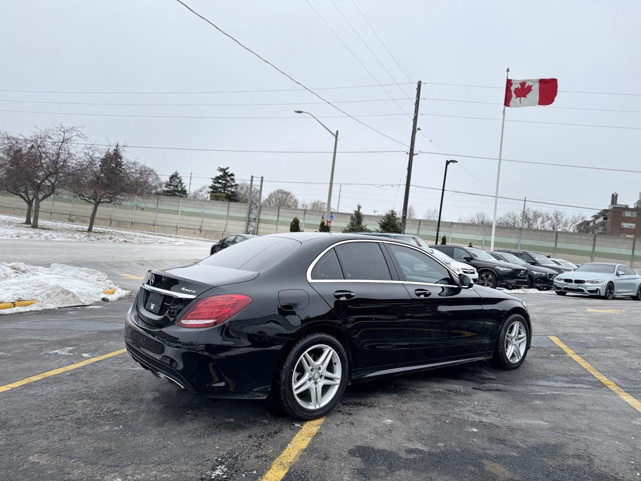 2017 Mercedes-Benz C-Class C300 4MATIC / CleanCarfax / MINT! Photo