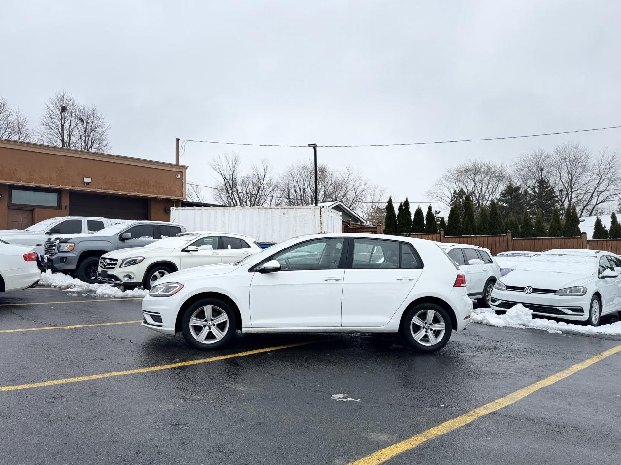 2018 Volkswagen Golf LED LIGHTS   Leather Seats! Photo