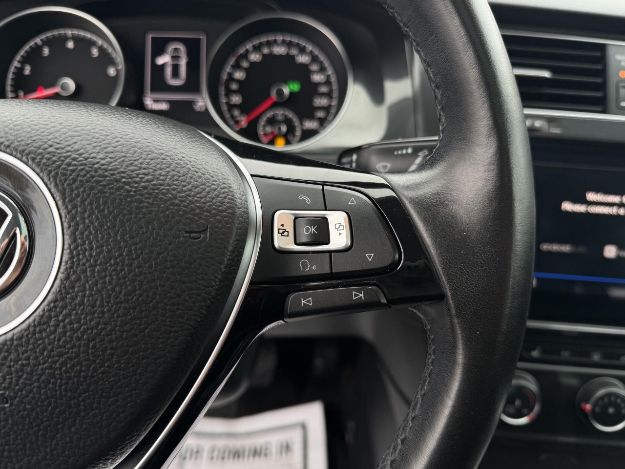 2018 Volkswagen Golf LED LIGHTS   Leather Seats! Photo