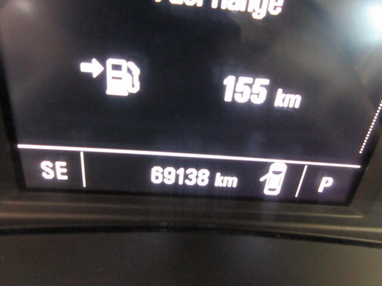 2017 Chevrolet Cruze LT, APPLE/ANDROID, A/C, BT, CAMERA, ALLOYS, 69K! Photo