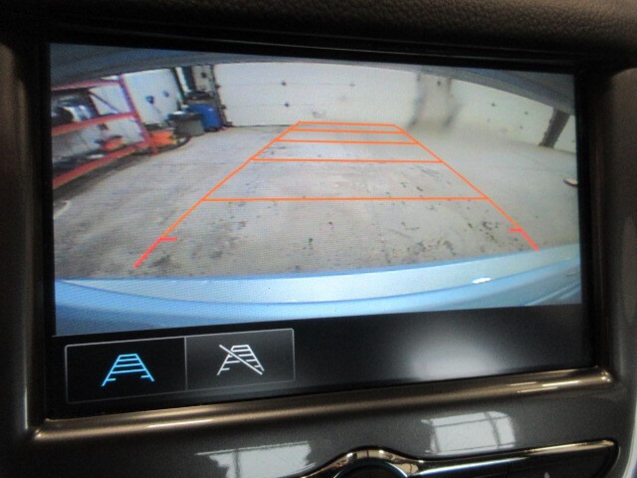 2017 Chevrolet Cruze LT, APPLE/ANDROID, A/C, BT, CAMERA, ALLOYS, 69K! Photo