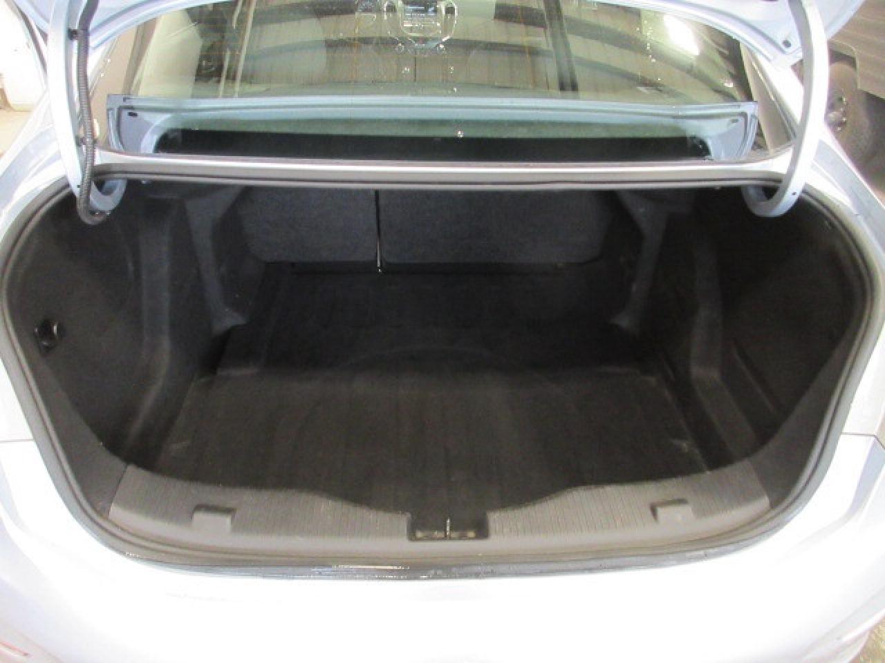 2017 Chevrolet Cruze LT, APPLE/ANDROID, A/C, BT, CAMERA, ALLOYS, 69K! Photo