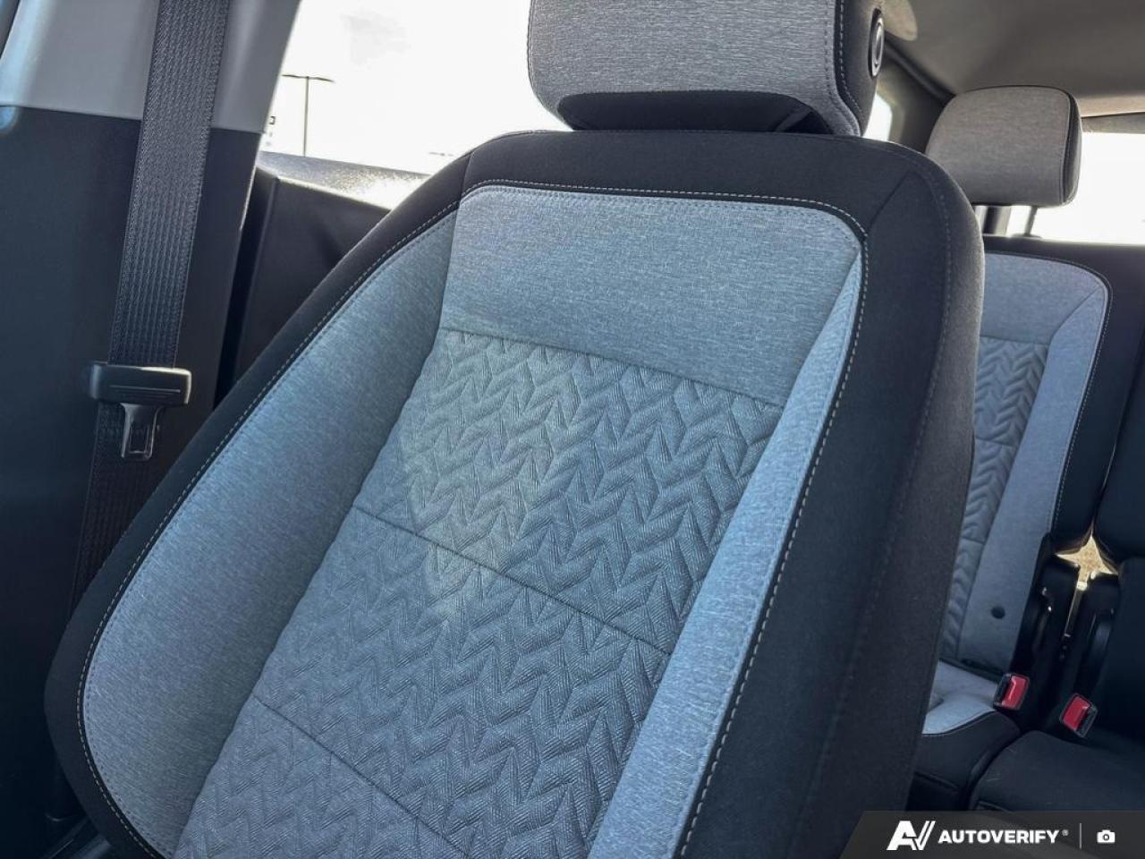 2023 Chevrolet Equinox LS FWD   HTD SEATS   REMTE START   APPLE CARPLAY Photo