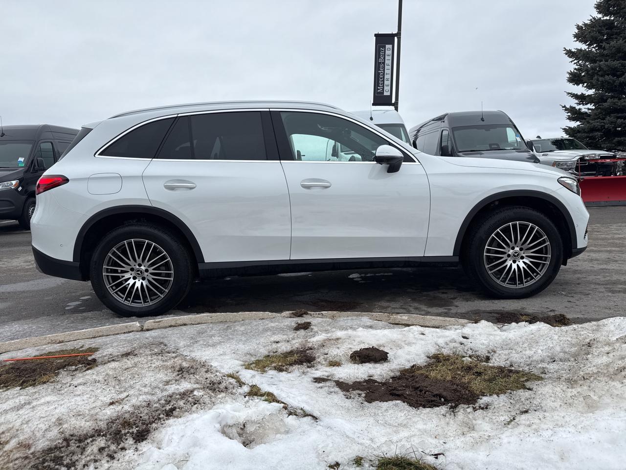 2025 Mercedes-Benz GLC Prem Pkg Pinnacle Trim Exclusive Trim Photo