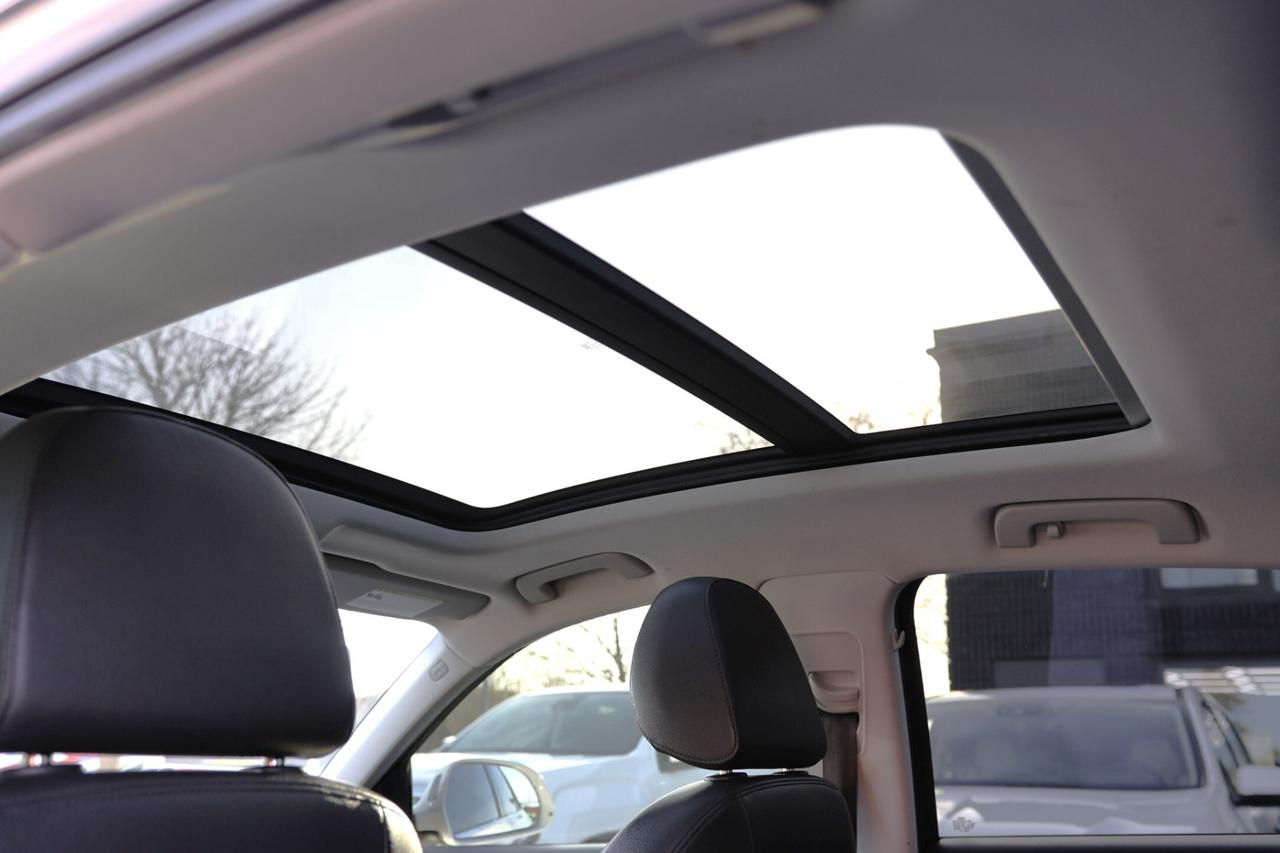 2017 Audi Q3 TECHNIK-S LINE-AWD/NAV/LEATHER/PANOROOF/B CAM/BLIS Photo