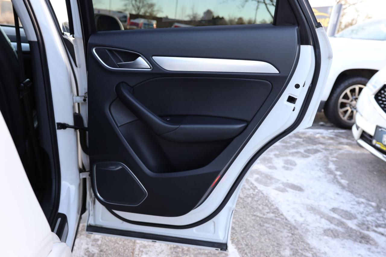 2017 Audi Q3 TECHNIK-S LINE-AWD/NAV/LEATHER/PANOROOF/B CAM/BLIS Photo