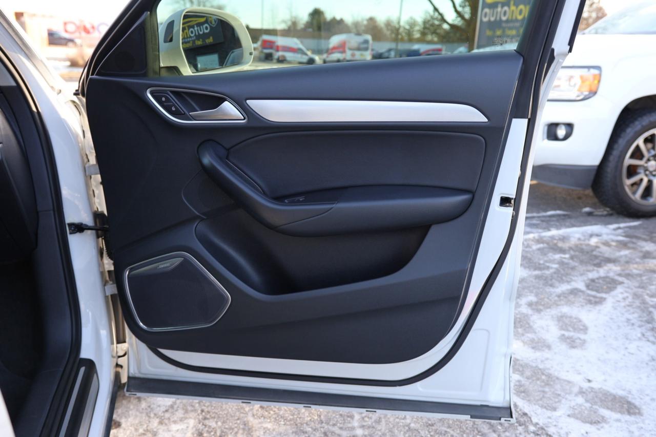 2017 Audi Q3 TECHNIK-S LINE-AWD/NAV/LEATHER/PANOROOF/B CAM/BLIS Photo