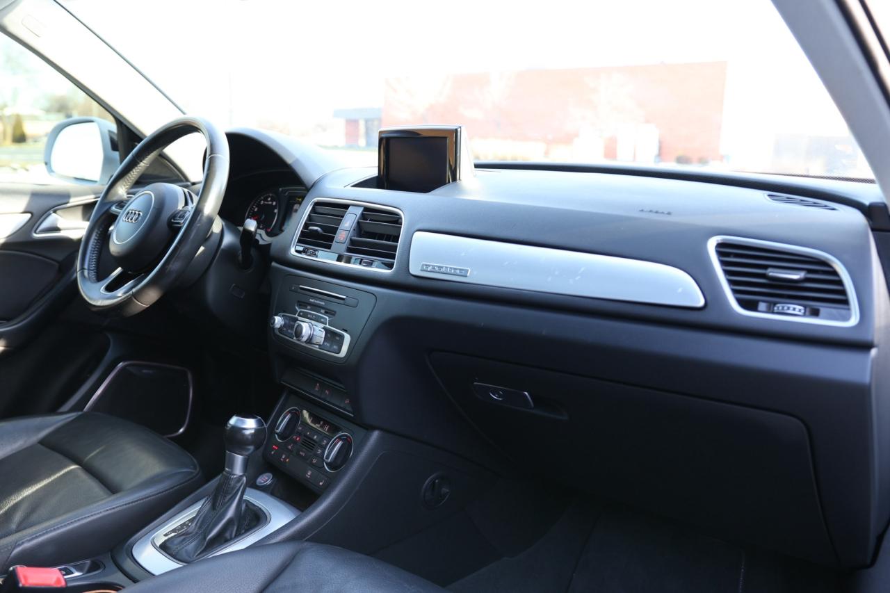 2017 Audi Q3 TECHNIK-S LINE-AWD/NAV/LEATHER/PANOROOF/B CAM/BLIS Photo