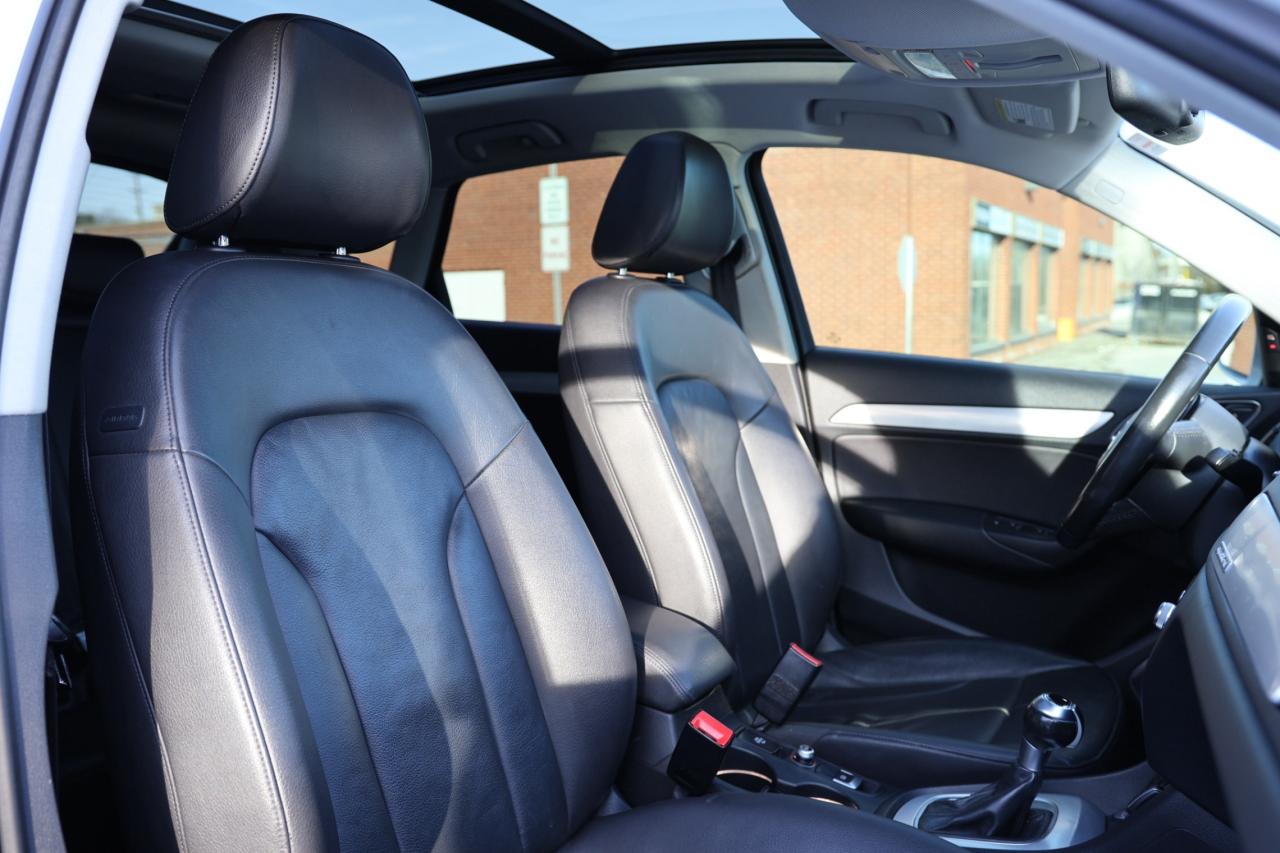 2017 Audi Q3 TECHNIK-S LINE-AWD/NAV/LEATHER/PANOROOF/B CAM/BLIS Photo