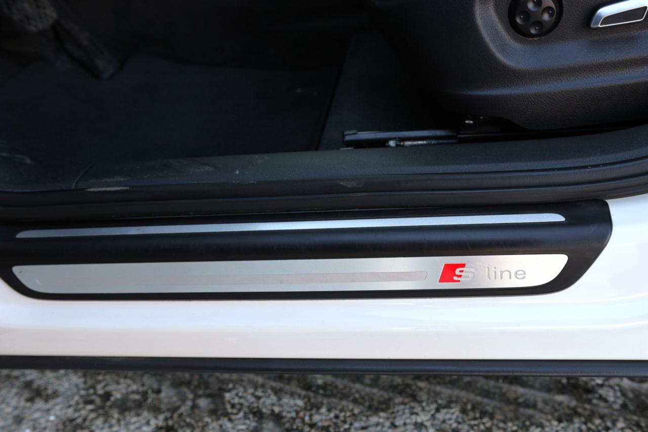 2017 Audi Q3 TECHNIK-S LINE-AWD/NAV/LEATHER/PANOROOF/B CAM/BLIS Photo