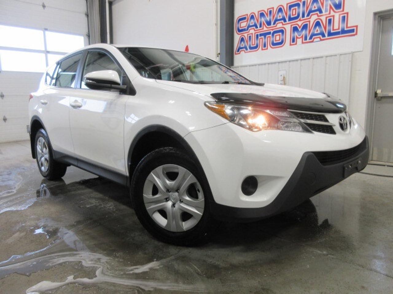 2015 Toyota RAV4 CLEAN CARFAX, AWD, 138K! Photo