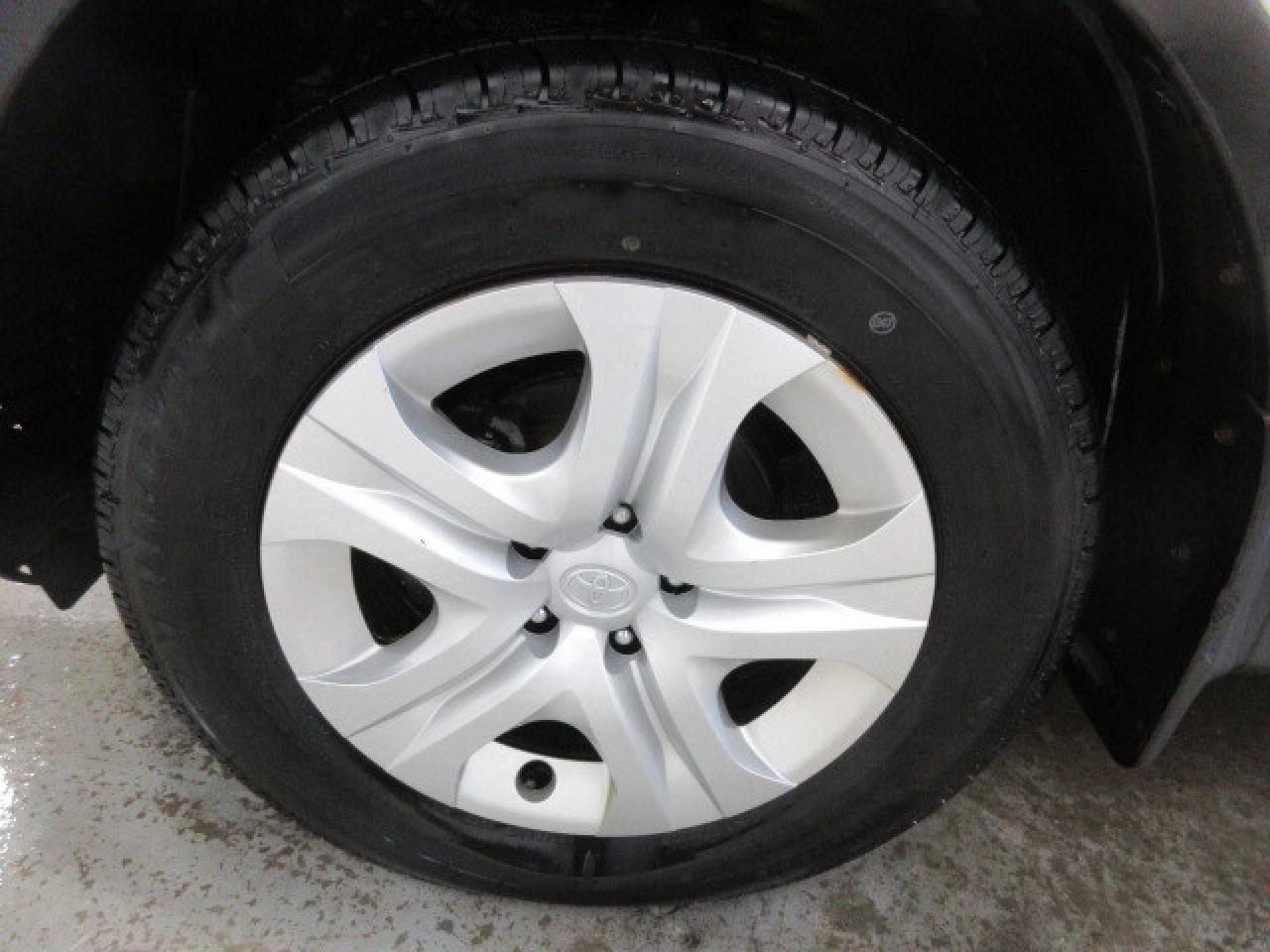 2015 Toyota RAV4 CLEAN CARFAX, AWD, 138K! Photo