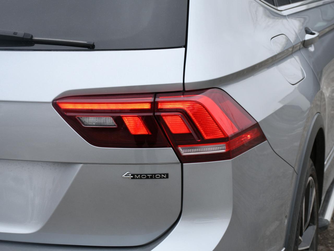 2022 Volkswagen Tiguan 4Motion Photo