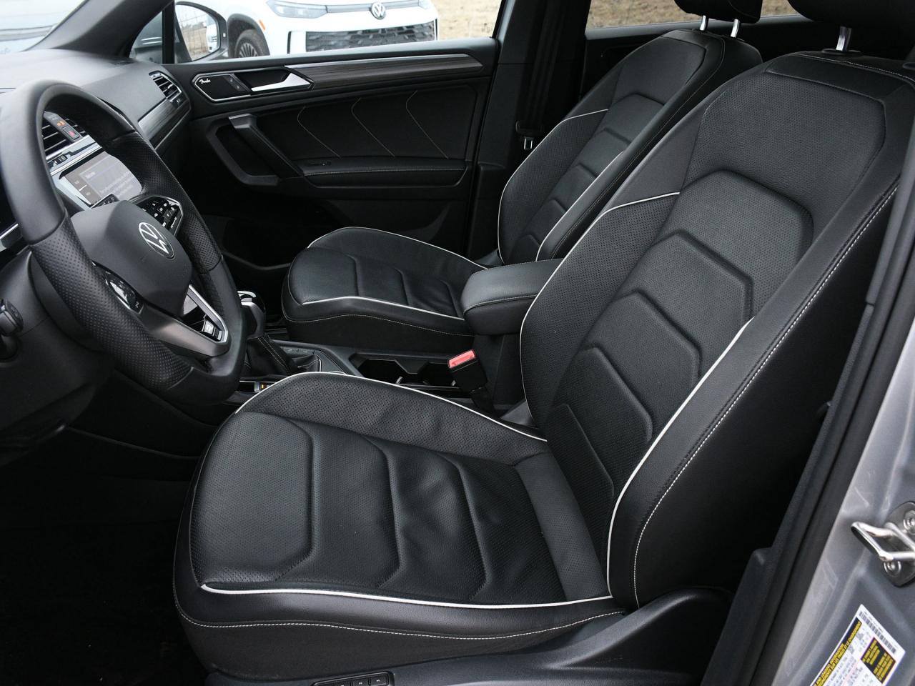 2022 Volkswagen Tiguan 4Motion Photo