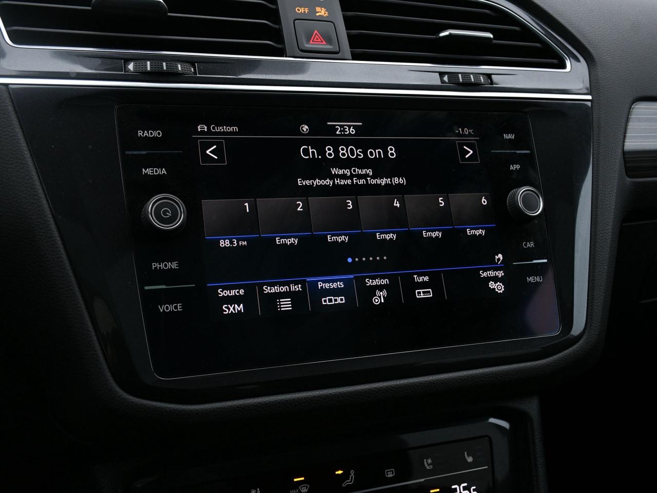 2022 Volkswagen Tiguan 4Motion Photo