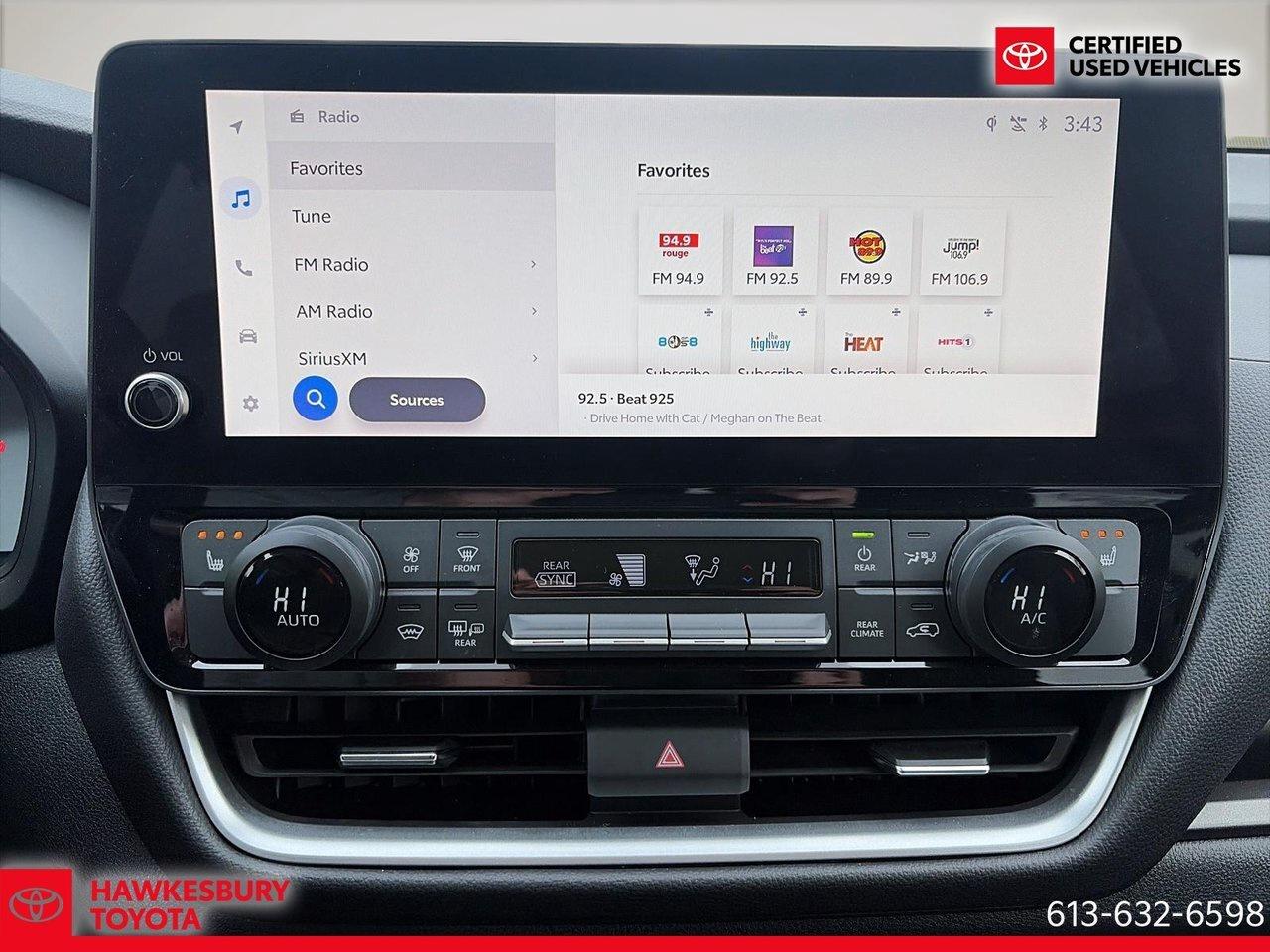 2024 Toyota Grand Highlander Hybrid XLE heated seats keyless start backup camer Photo