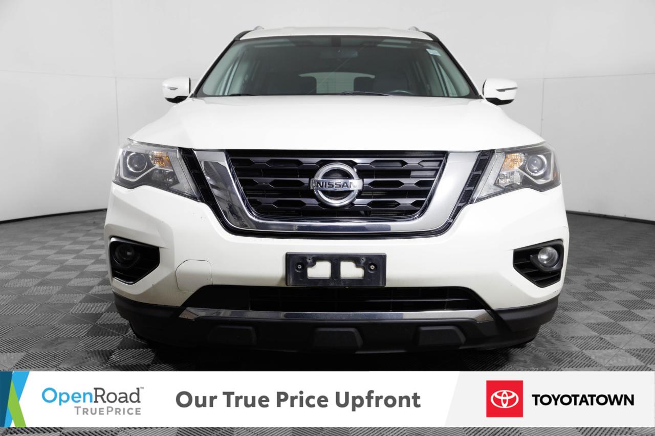 2017 Nissan Pathfinder SV! LOADED! LOW MILEAGE! Photo