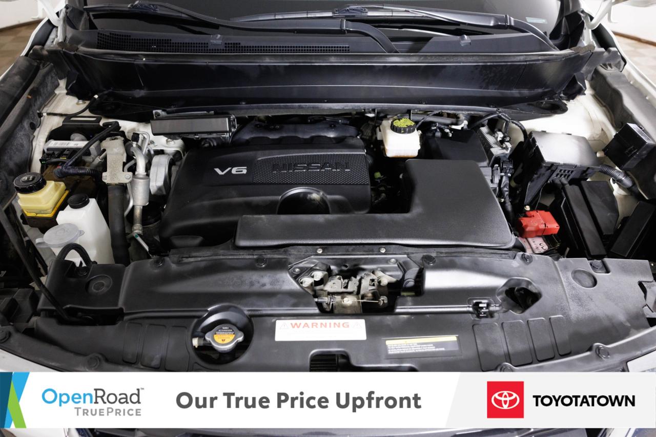 2017 Nissan Pathfinder SV! LOADED! LOW MILEAGE! Photo