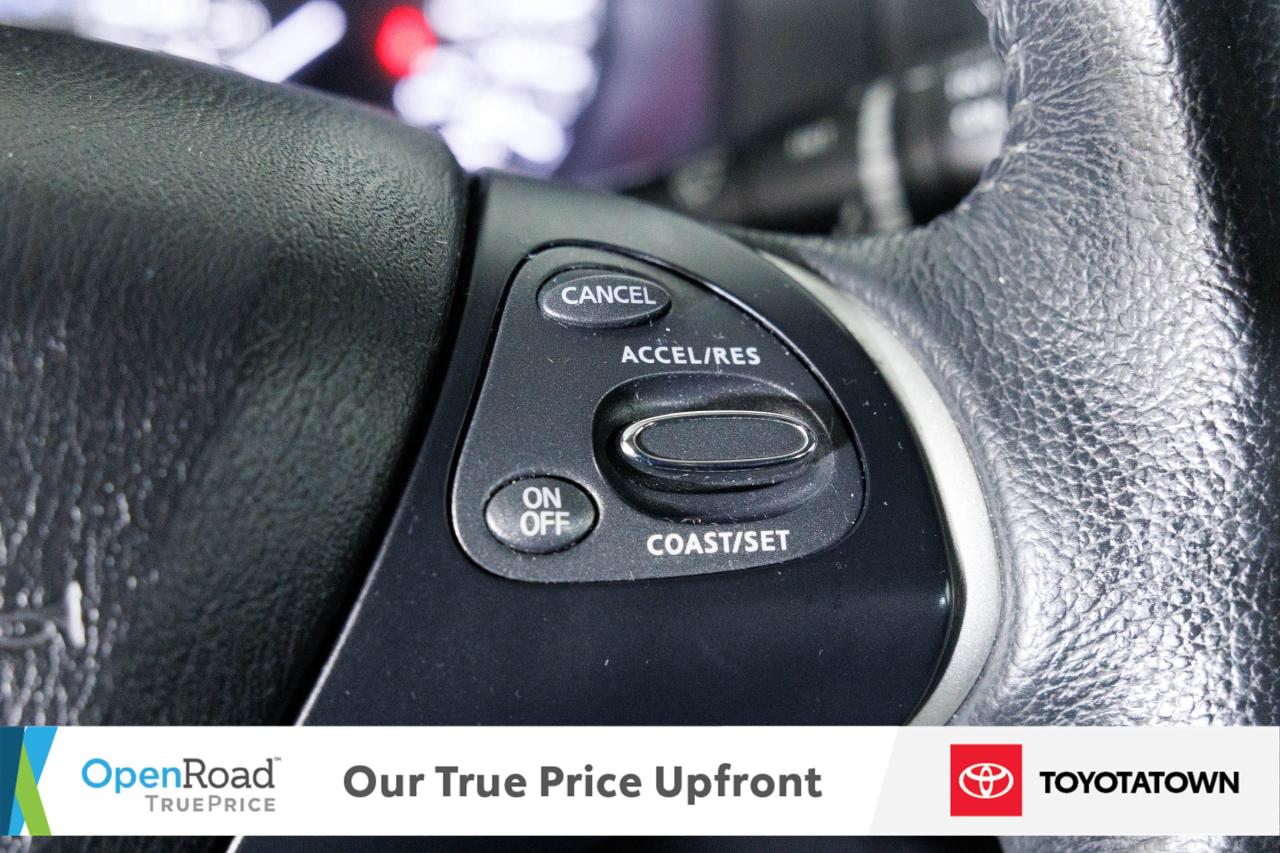 2017 Nissan Pathfinder SV! LOADED! LOW MILEAGE! Photo