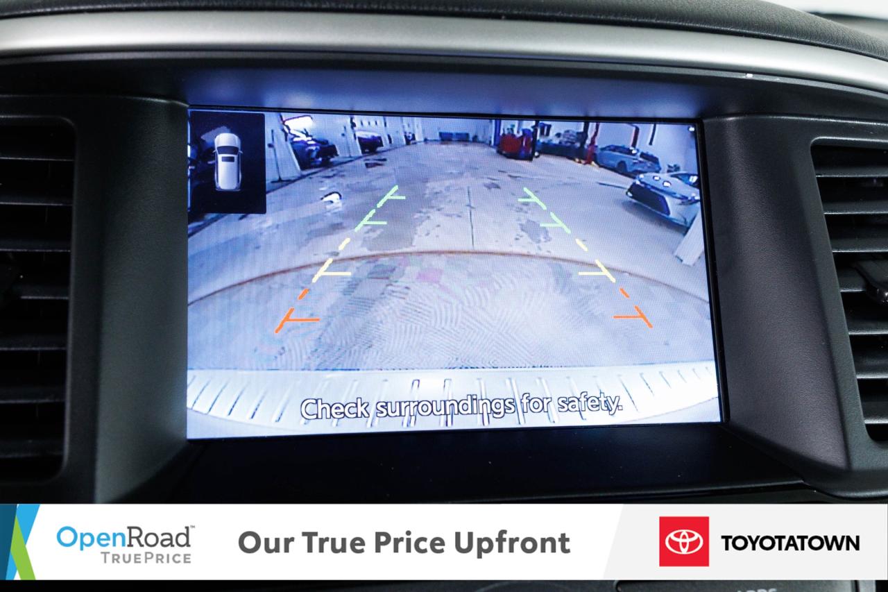 2017 Nissan Pathfinder SV! LOADED! LOW MILEAGE! Photo