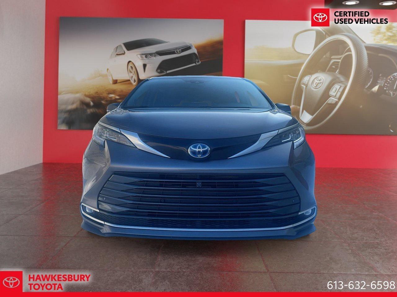 2024 Toyota Sienna AWD LIMITED leather interior, heated and ventilate Photo