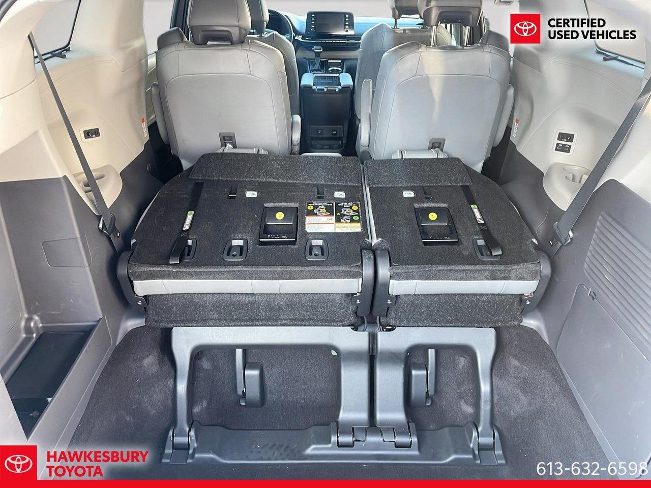 2024 Toyota Sienna AWD LIMITED leather interior, heated and ventilate Photo