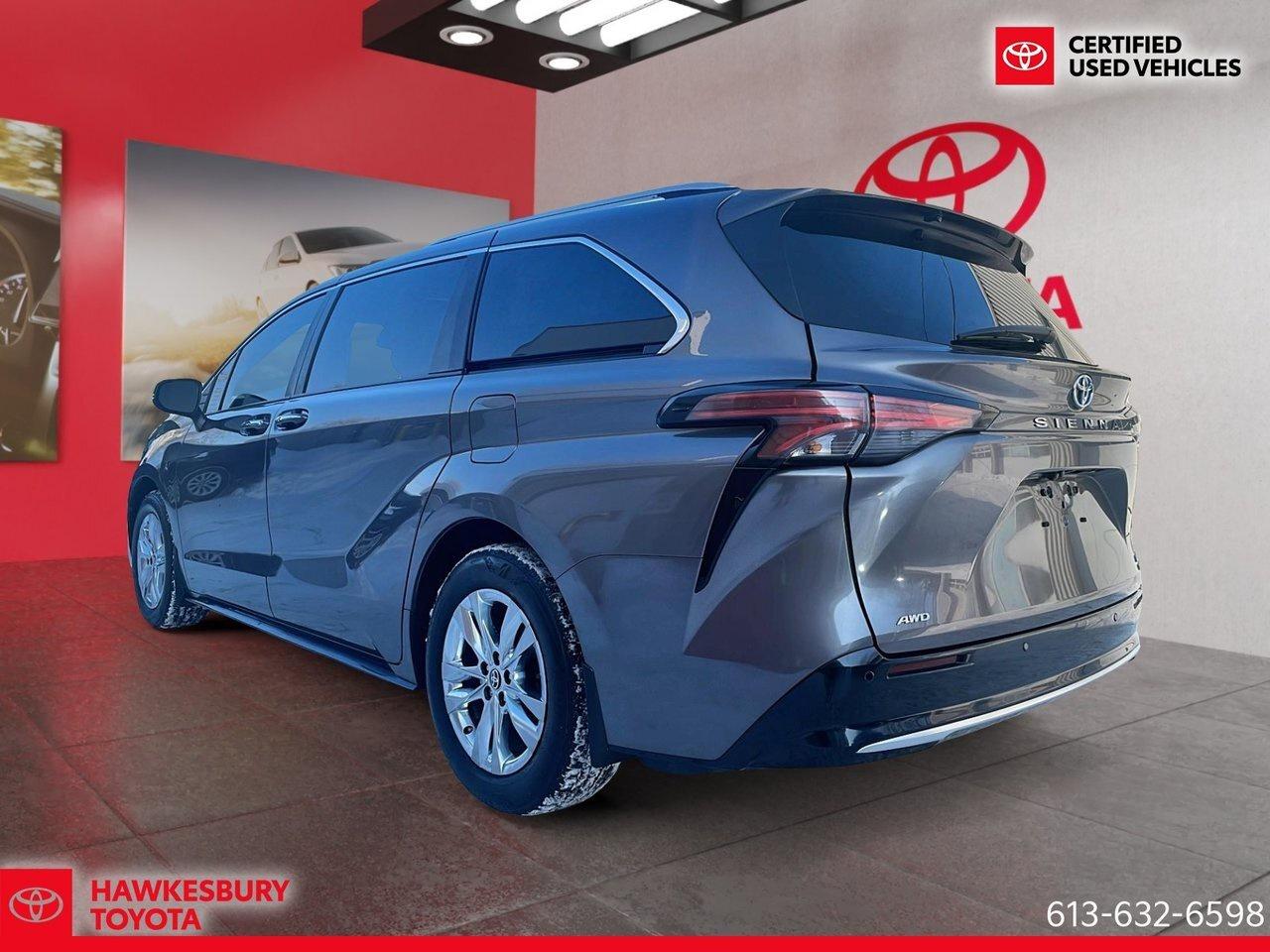 2024 Toyota Sienna AWD LIMITED leather interior, heated and ventilate Photo