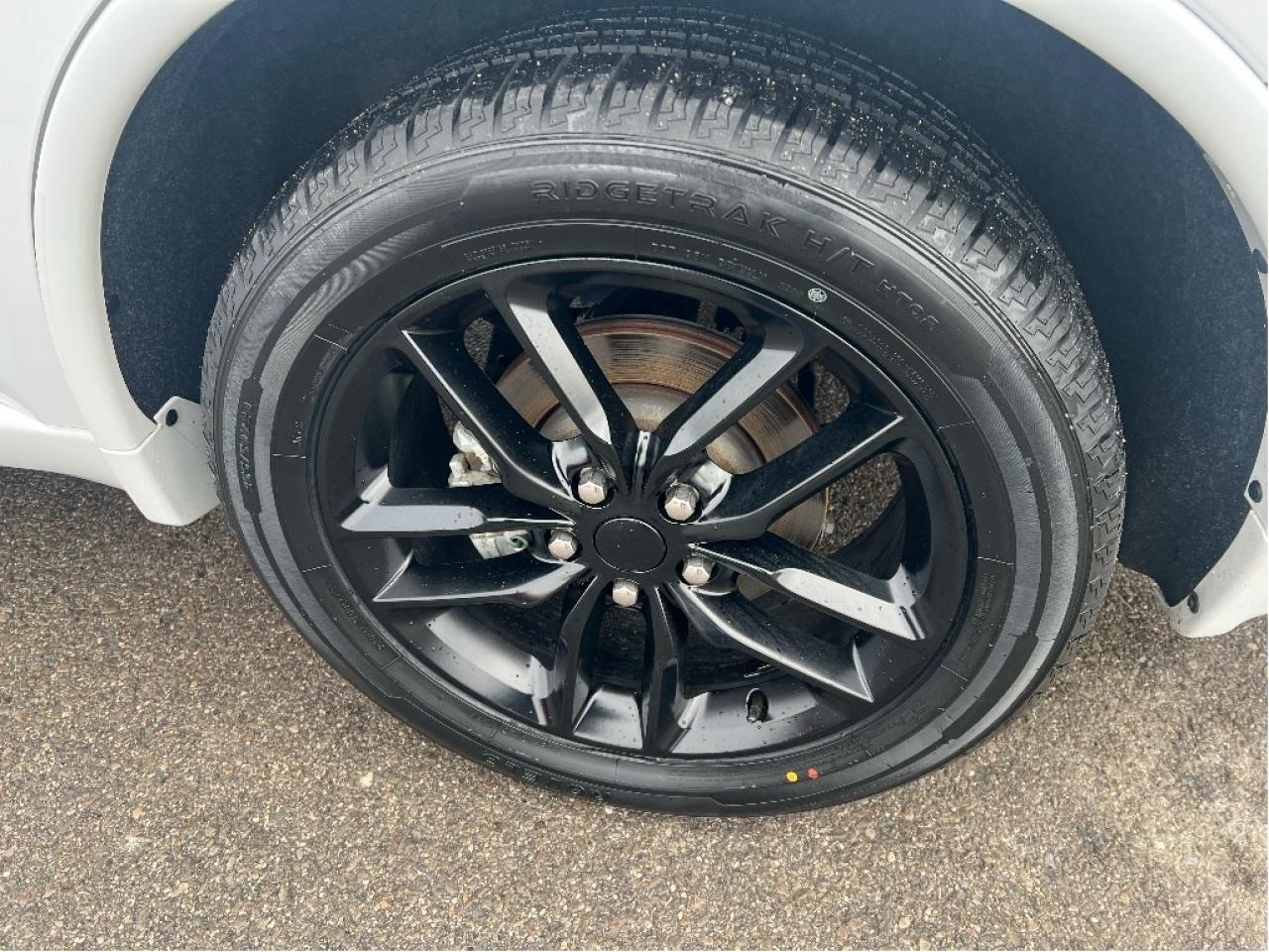 2025 Dodge Durango R/T AWD HEMI V8 *SUNROOF *NAVI *LEATHER Photo