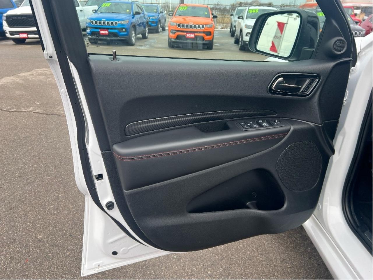 2025 Dodge Durango R/T AWD HEMI V8 *SUNROOF *NAVI *LEATHER Photo