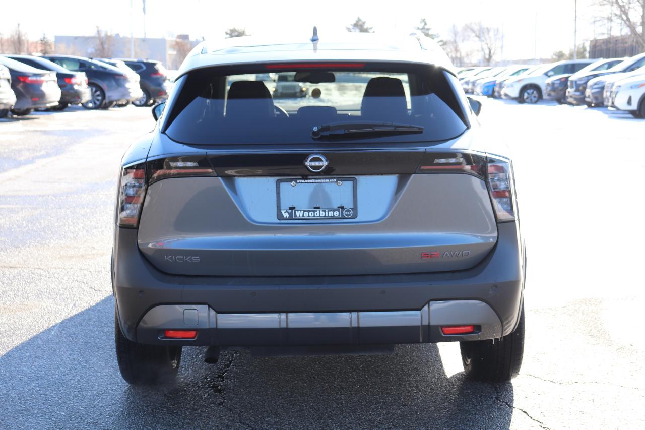 2025 Nissan Kicks SR PREMIUM AWD NO ACCIDENTS 1 OWNER OFF LEASE Photo