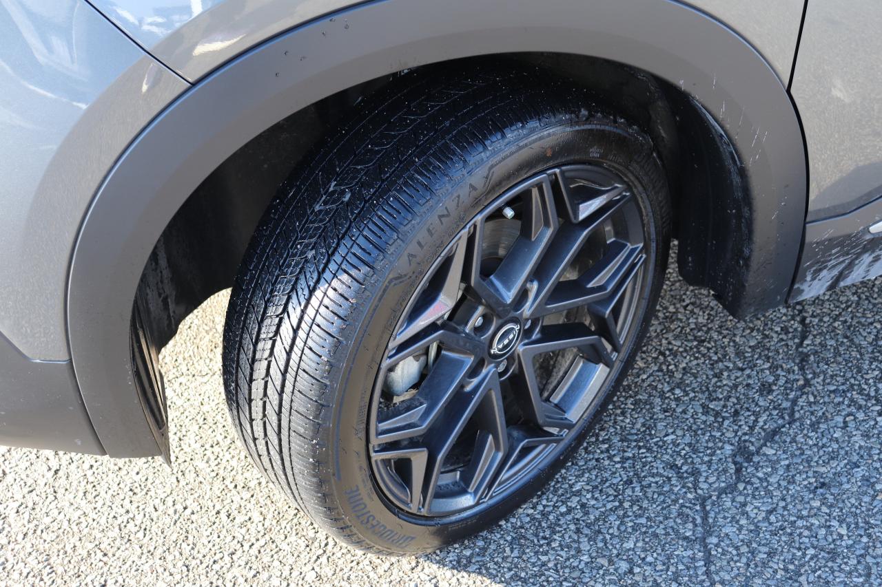 2025 Nissan Kicks SR PREMIUM AWD NO ACCIDENTS 1 OWNER OFF LEASE Photo