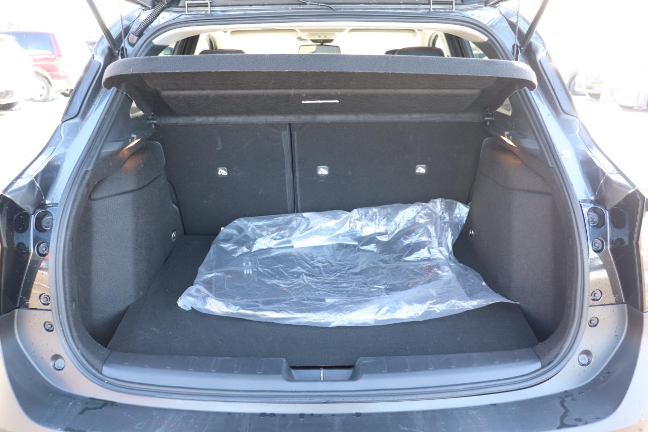 2025 Nissan Kicks SR PREMIUM AWD NO ACCIDENTS 1 OWNER OFF LEASE Photo