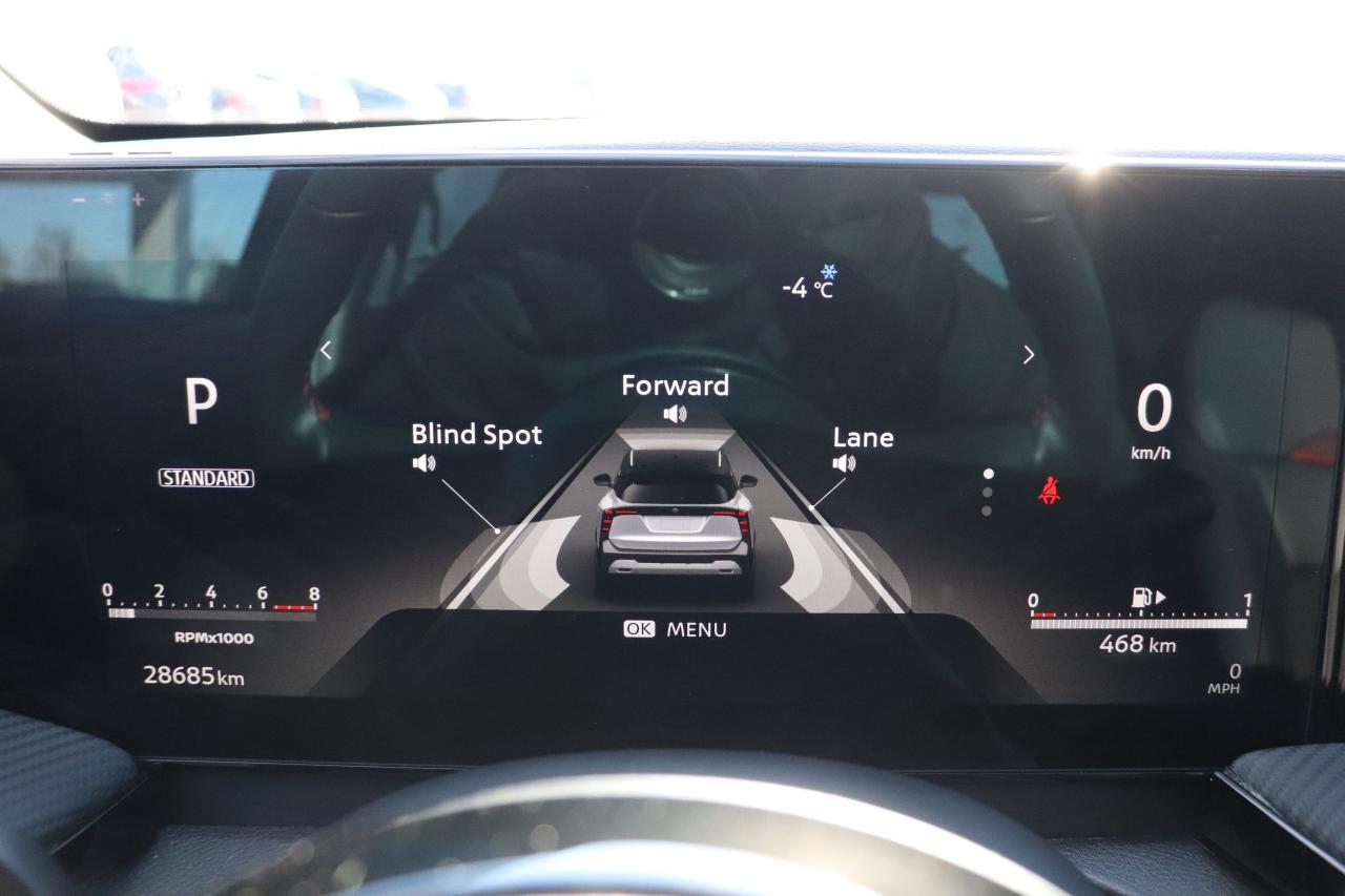 2025 Nissan Kicks SR PREMIUM AWD NO ACCIDENTS 1 OWNER OFF LEASE Photo