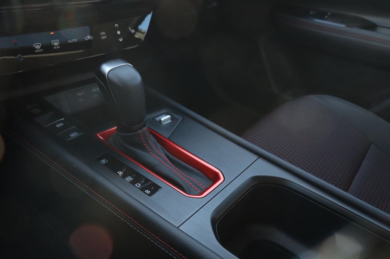 2025 Nissan Kicks SR PREMIUM AWD NO ACCIDENTS 1 OWNER OFF LEASE Photo