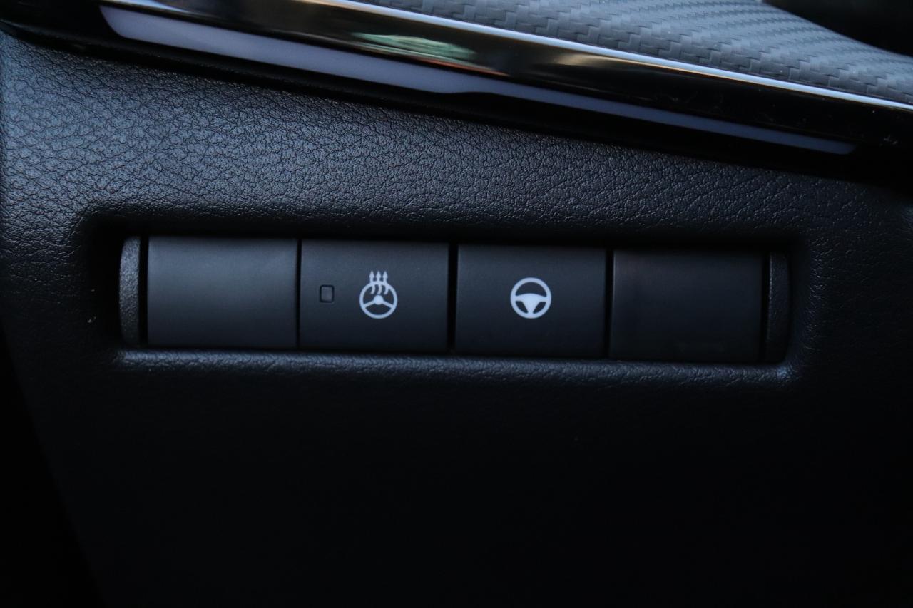 2025 Nissan Kicks SR PREMIUM AWD NO ACCIDENTS 1 OWNER OFF LEASE Photo