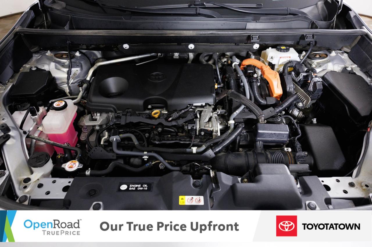 2020 Toyota RAV4 Hybrid XSE TECHNOLOGY PACKAGE! ACCIDENT FREE! ELIGIBLE FO Photo